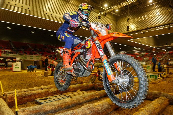 jonny.walker_SuperEnduro-2017-Rnd-3_7M_2720